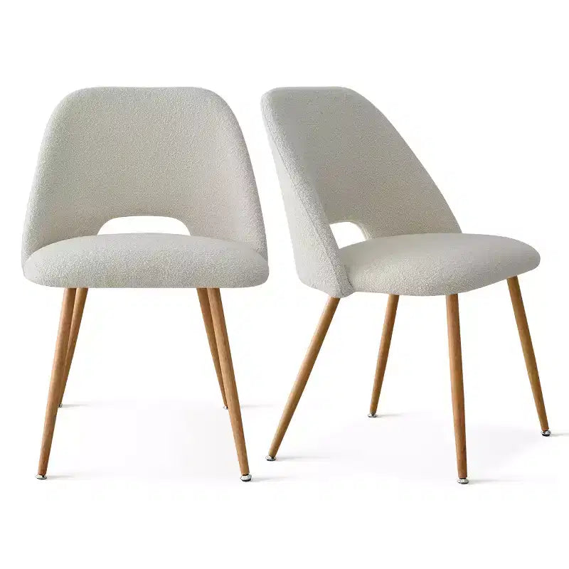 Chaise de salle à manger tapissée de tissu