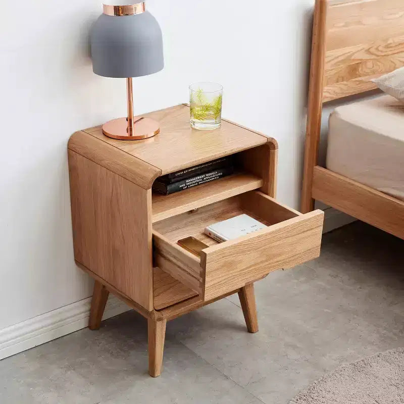 Table de Chevet Moderne en Chêne Massif avec Deux Tiroirs, Style Médiéval.